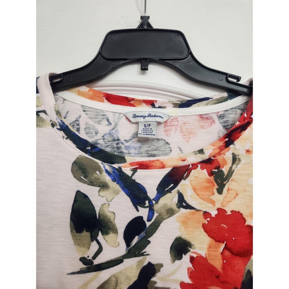 Tommy Bahama floral top size small - Picture 2 of 7